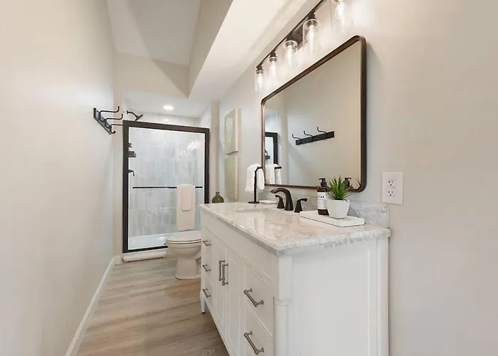 Hostwise - The Cielo - Ohio River Views! *