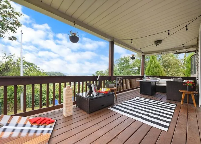 Holiday home Hostwise - The Cielo - Ohio River Views! *