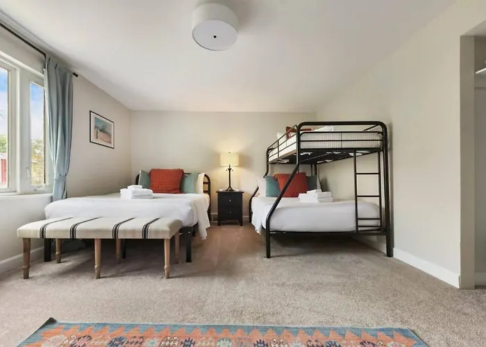 Hostwise - The Cielo - Ohio River Views!